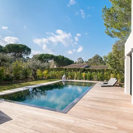 27 * Saint-Tropez